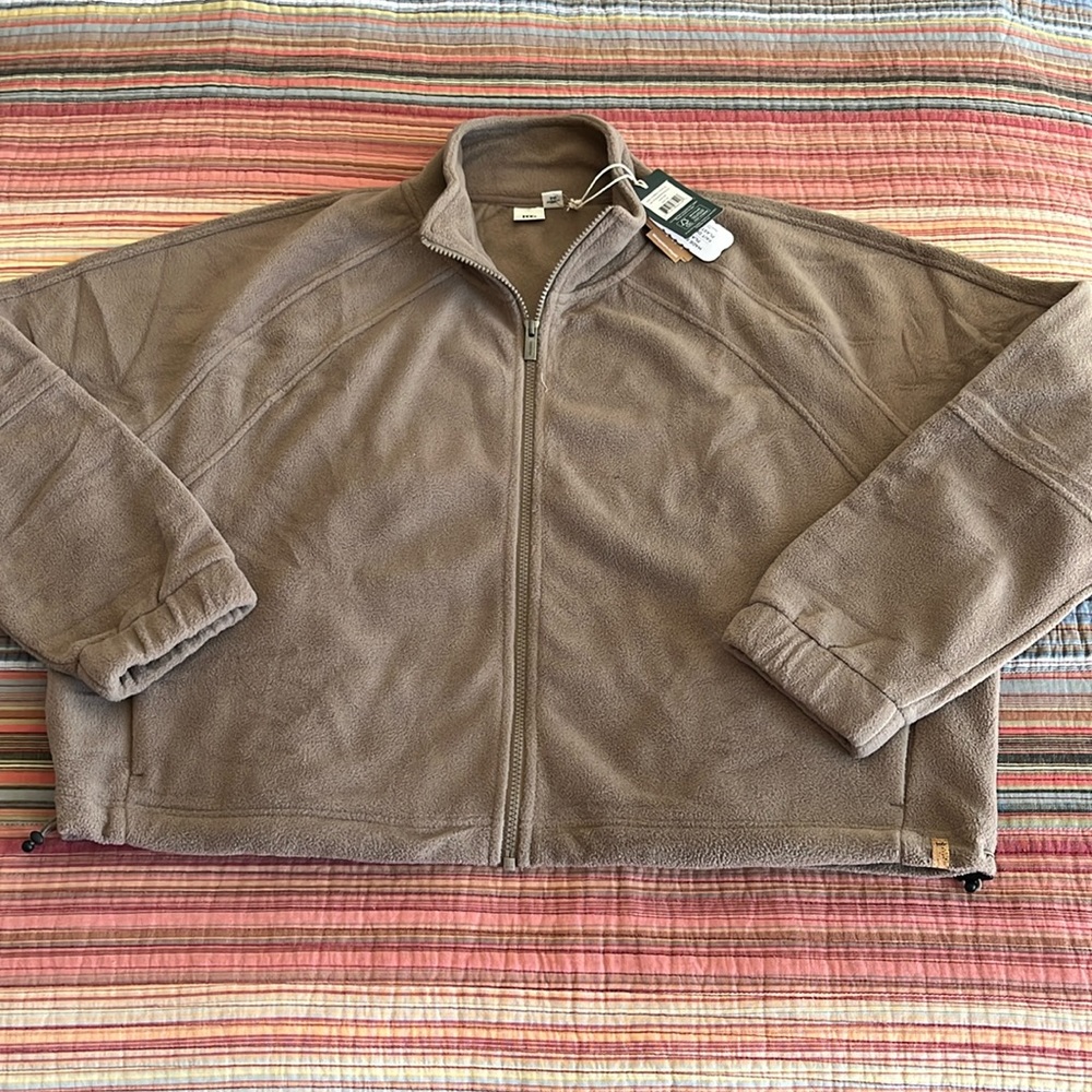 Women’s tentree cropped micro fleece zip jacket, size XL, fossil/taupe NWT